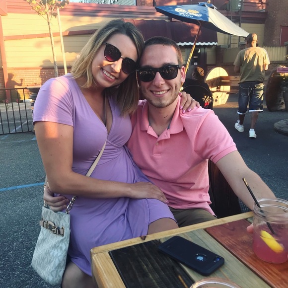 MEET YOUR POSHER - Picture 1 of 2